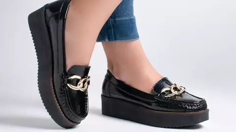 Mocasini de damă cu talpă groasă, vedetele sezonului pentru un look relaxat