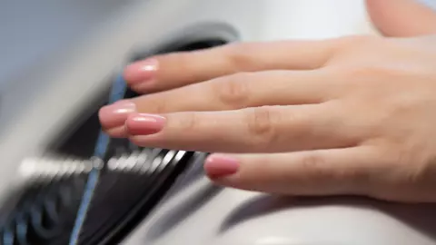Cea mai bună ojă semipermanentă 3 în 1 – ghid complet pentru manichiură perfectă acasă