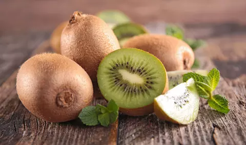 5 fructe pe care le poți mânca liniștită dacă vrei să slăbești