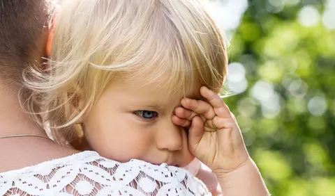 10 idei pentru a te descurca cu un copil emotional