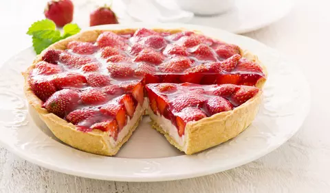 Tarta de mascarpone si capsuni