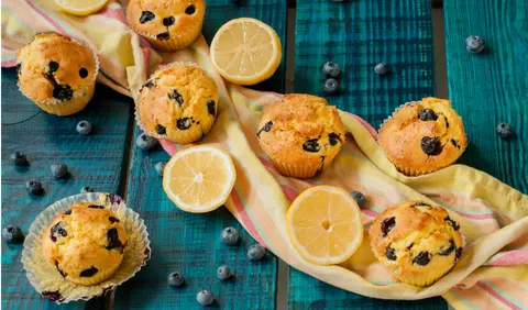 Briose cu lamaie si afine