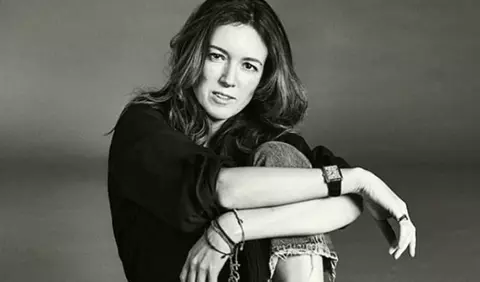 Clare Waight Keller este noul director artistic al casei de moda Givenchy