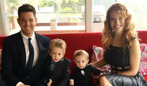 Fiul lui Michael Buble a invins cancerul