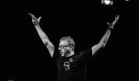L’Om GiGi – marele artist Gigi Caciuleanu, aniversat de Teatrul National “I.L. Caragiale” Bucuresti,