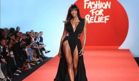 Naomi Campbell a creat o pereche de flip-flops... atipici?