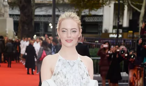 Emma Stone este cea mai noua ambasadoare Louis Vuitton!