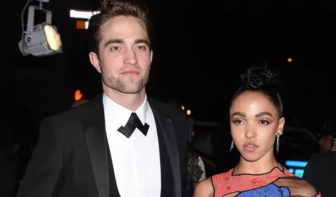 Robert Pattinson este din nou singur