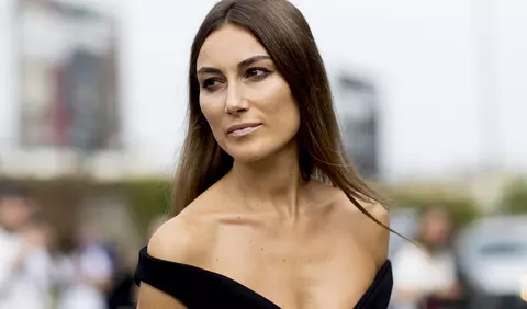 Greșeli care fac ca părul tău să pară subțire și degradat