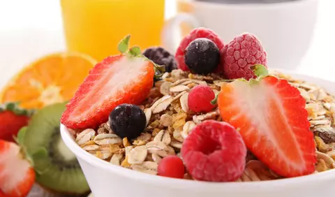 Cele mai bune 8 alimente bogate în fibre pe care trebuie să le introduci în dieta ta