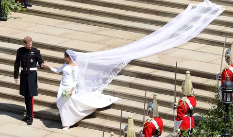 Meghan Markle & rochia de mireasă: verdictul stiliștilor ELLE