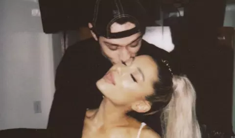 Ariana Grande și Pete Davidson s-au logodit