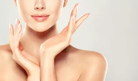 Mai puține riduri, mai puțin make-up în această vară