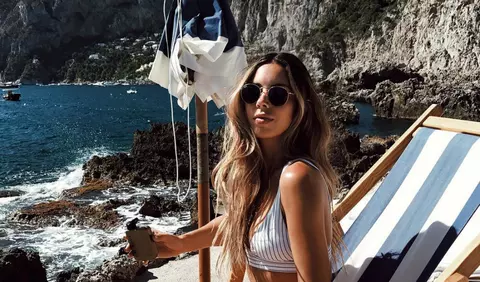 10 beneficii ale laptelui de cocos pentru piele, păr şi sănătate