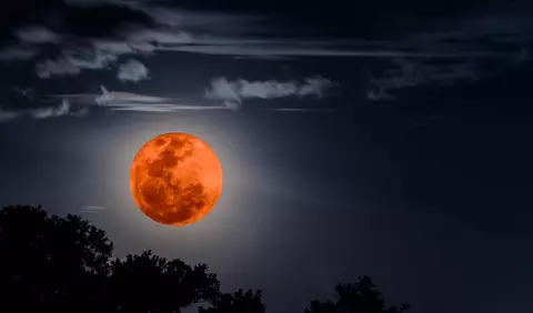 Luna Sângerie, cea mai lungă eclipsă totală de Lună din acest secol, te poate afecta mai mult decât bănuiești