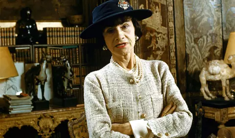 ELLE FASHION: Moda - trecut, prezent și (eventual) viitor