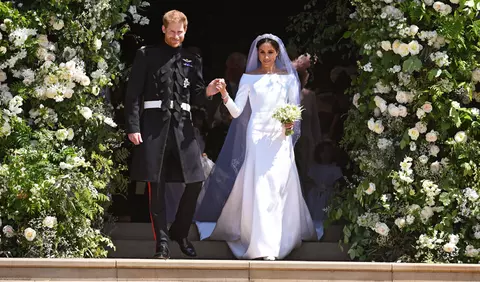 Ce plănuiește să facă Meghan Markle cu rochia ei de mireasă