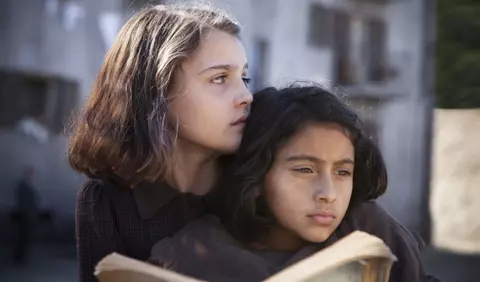 Serialul Prietena mea genială ne arată prietenia feminină așa cum e ea