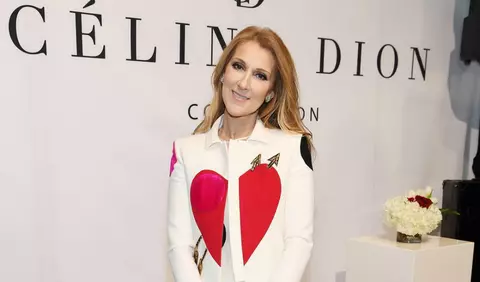 Celine Dion arată impecabil într-o rochie sexy la Săptămâna Modei Haute Couture