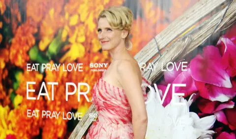 Elizabeth Gilbert, autoarea cărții „Eat, Pray, Love” are o nouă relație, după ce partenera ei a murit de cancer