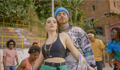 Oana face echipă cu superstarul columbian Reykon pe cel mai nou single - „Sisas”