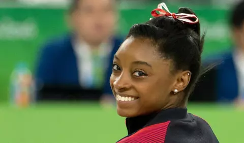 Simone Biles vorbește despre perioada în care a fost abuzată sexual de medicul Larry Nassar