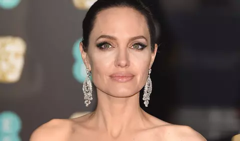 Angelina Jolie se gândește să candideze la președinție?