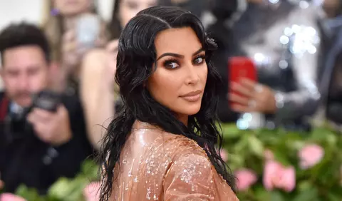 Kim Kardashian face dezvăluiri despre momentele în care s-a lăsat afectată de criticile la adresa corpului ei