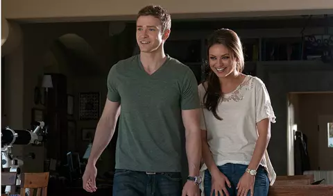 Cum își arată o femeie aprecierea față de partener, în funcție de zodie