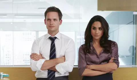 Patrick J. Adams a făcut publice noi imagini cu Meghan Markle din perioada filmărilor pentru "Suits"