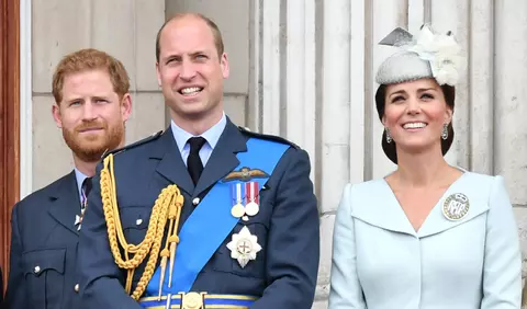 Kate Middleton "speră" ca Prințul William și Prințul Harry să se împace, însă încearcă "să stea departe de dramă"