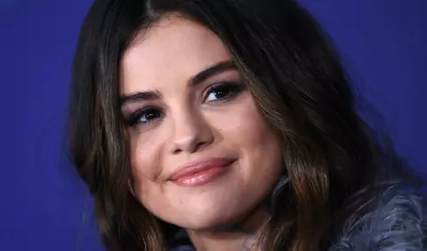 Selena Gomez și sora ei mai mică, Gracie, moment adorabil pe covorul roșu