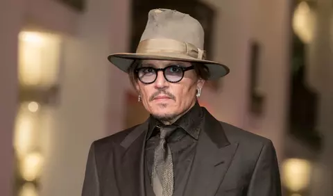 Fiul lui Johnny Depp seamănă perfect cu celebrul actor, iar aceste fotografii sunt dovada perfectă
