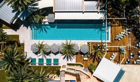 Hotel sau Airbnb? Unde e mai sigur să te cazezi când călătorești în timpul pandemiei de coronavirus?