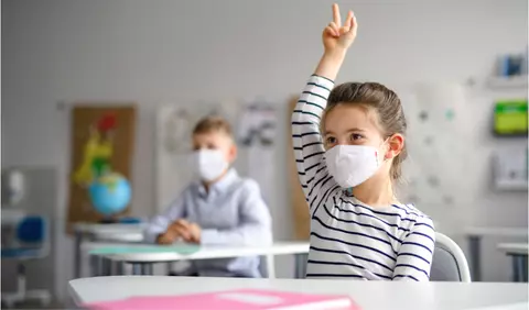 Declarația semnată de părinți, obligatorie pentru elevi din prima zi de școală. Ce trebuie să conțină?