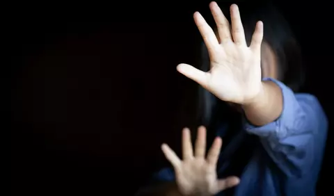 Violența în rândul minorilor: de unde pornește și de ce rămânem pasivi în fața ei. Ce spun psihologii