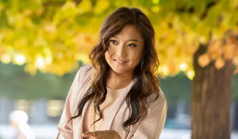 Actrița din „Emily in Paris“ Ashley Park a vorbit deschis despre cum este să fii diagnosticată cu cancer la 15 ani