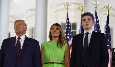 Melania Trump vorbește despre experiența ei cu Covid-19 și dezvăluie că fiul ei, Barron, a fost și el testat pozitiv cu coronavirus