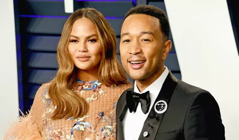 John Legend i-a dedicat o melodie emoționantă soției sale, Chrissy Teigen