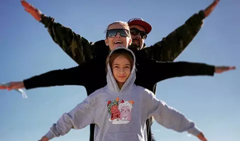 Cum s-a schimbat viața lui CRBL după ce s-a mutat definitiv împreună cu familia în Spania