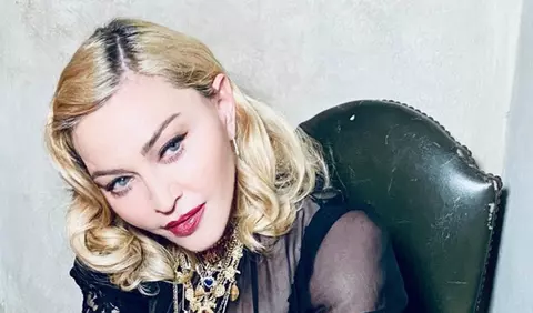 Madonna a dezvăluit imagini cu cicatricile sale
