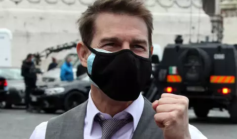 Tom Cruise este acuzat că și-a înscenat ieșirea nervoasă de pe platourile de filmare numai pentru a-și face publicitate