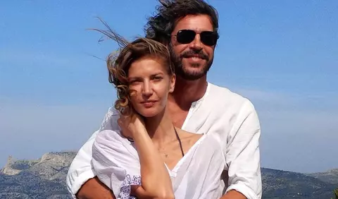 Supermodelul român Diana Dondoe este însărcinată cu primul copil