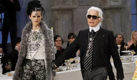 Legendarul topmodel Stella Tennant s-a sinucis, anunță familia ei