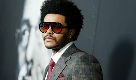 The Weeknd este de NERECUNOSCUT! Cântărețul și-a șocat fanii cu noul look