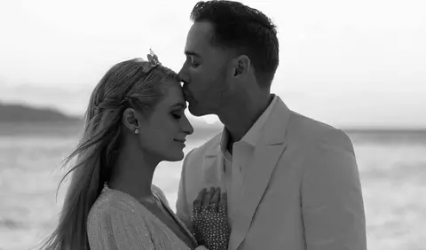 Paris Hilton și Carter Reum s-au logodit