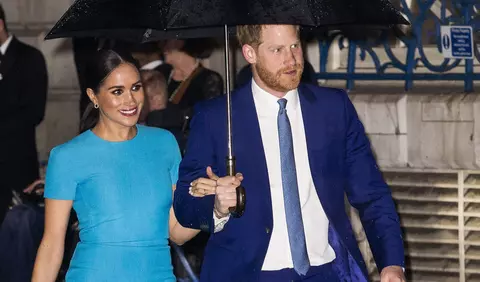 Prințul Harry și Meghan Markle ar putea rămâne fără toate titlurile și patronajele regale