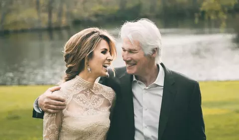 Richard Gere și Alejandra Silva, apariție inedită la un an după ce au devenit părinți pentru a doua oară