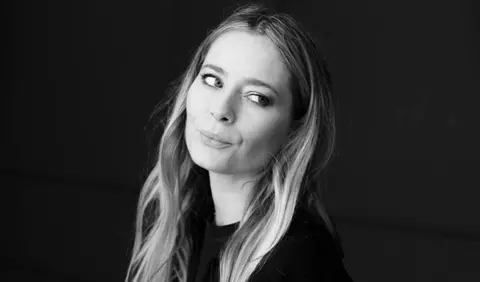 Laura Cosoi acuză sistemul medical după moartea tatălui său în urma Covid-19