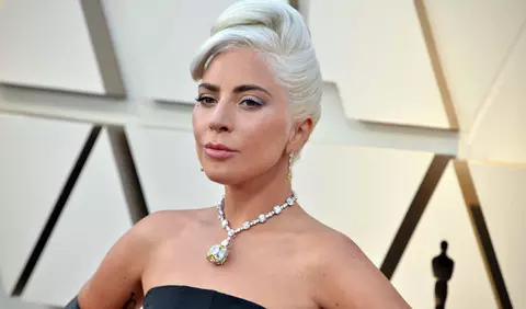 Lady Gaga dezvăluie că a rămas însărcinată la 19 ani, după ce a fost violată și ținută captivă